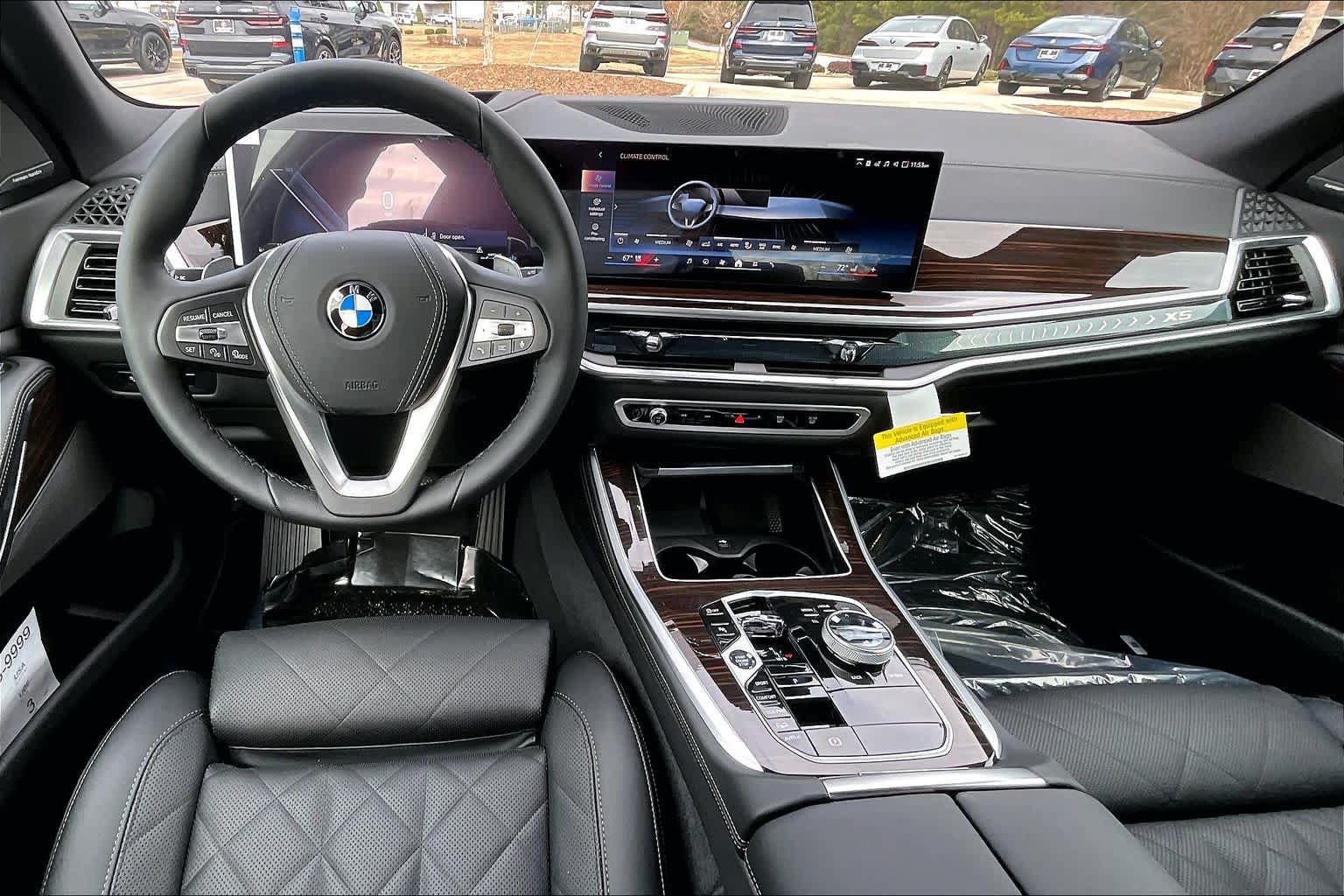 New 2026 BMW X5 xDrive40i w/ M Sport Package AWD/4WD image 5