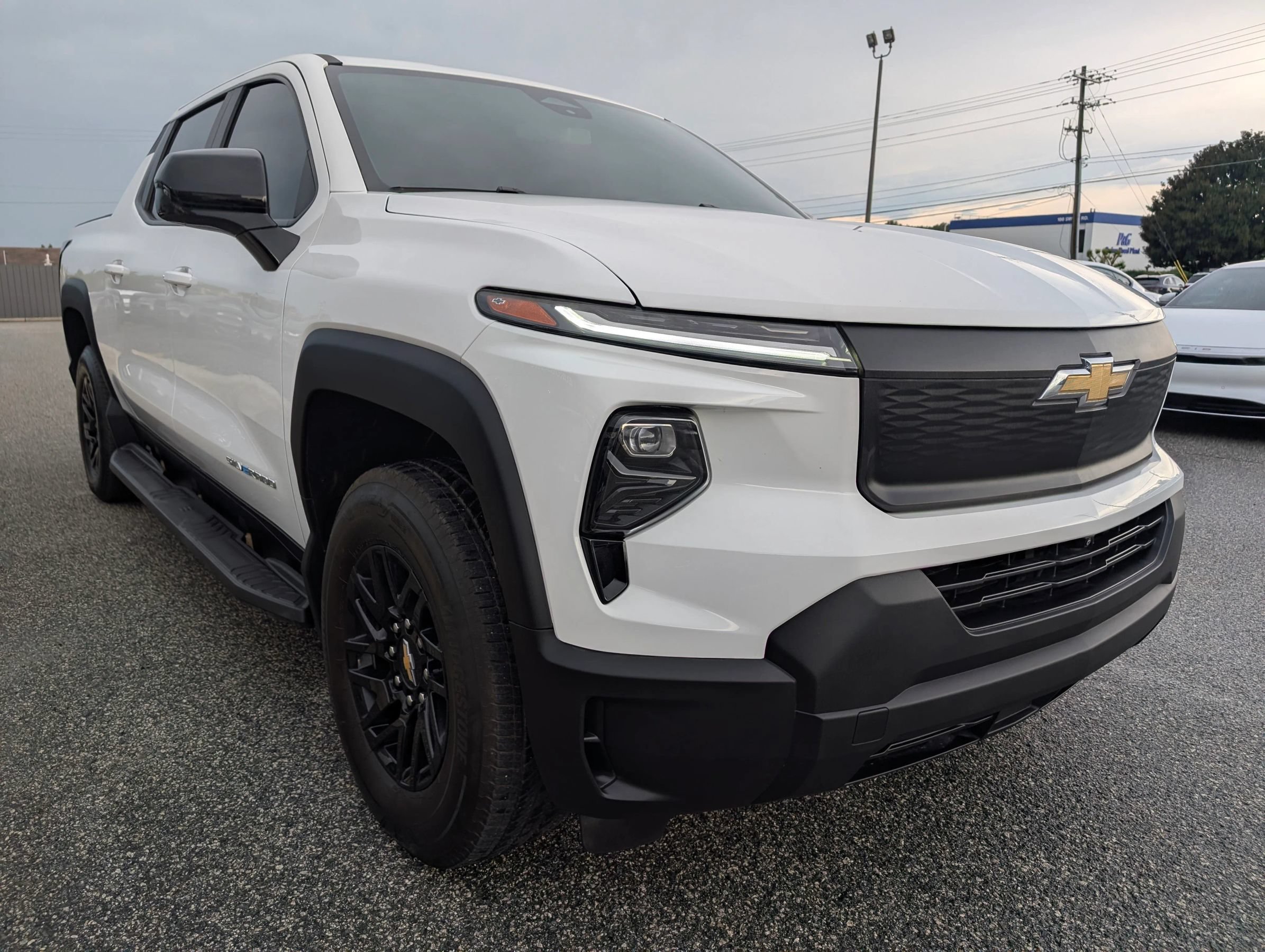 Used 2024 Chevrolet Silverado EV W/T AWD/4WD image 23