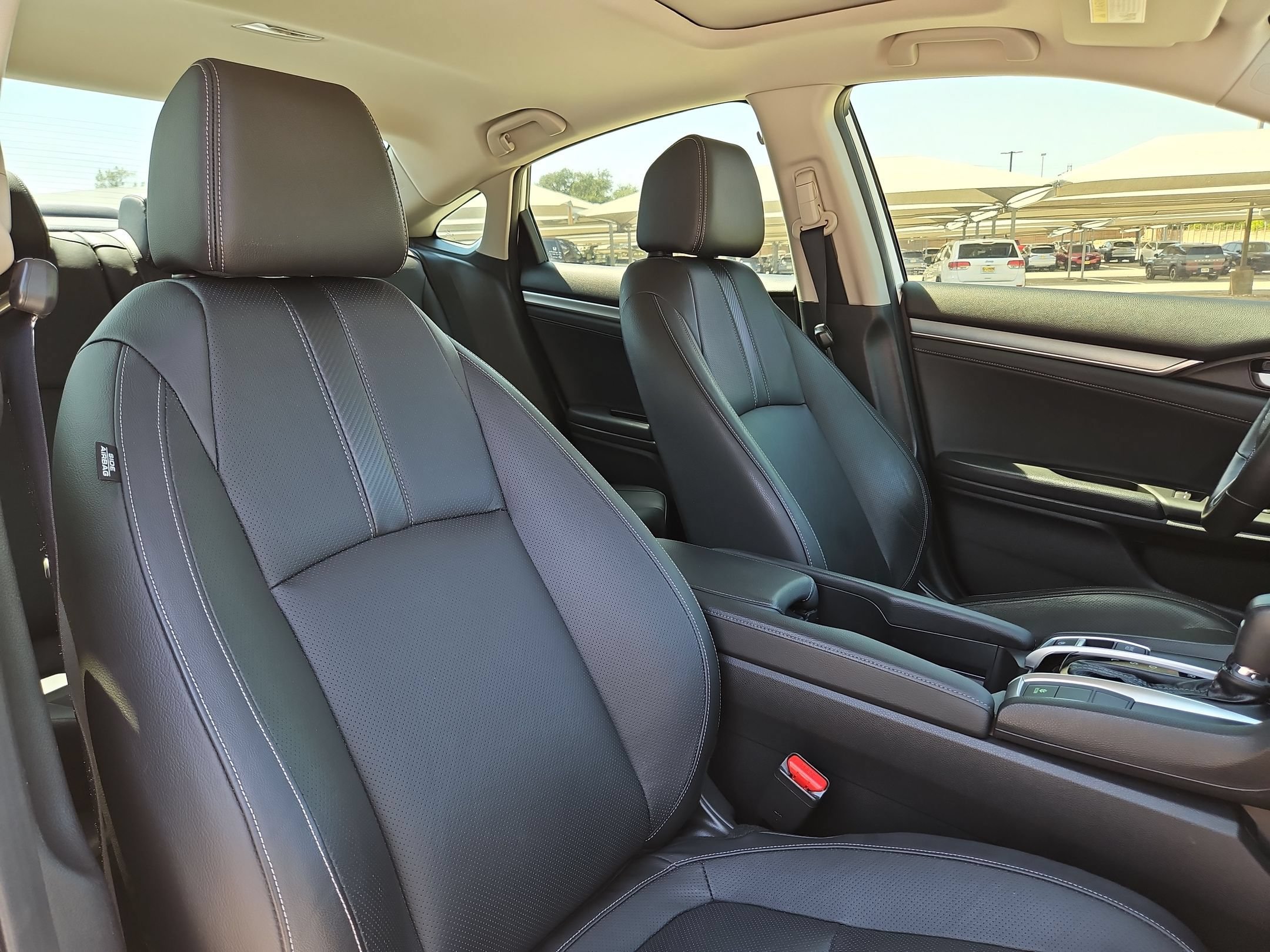 Used 2018 Honda Civic Touring image 29
