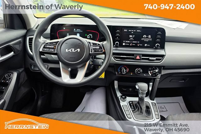 Used 2024 Kia Seltos LX AWD/4WD image 6
