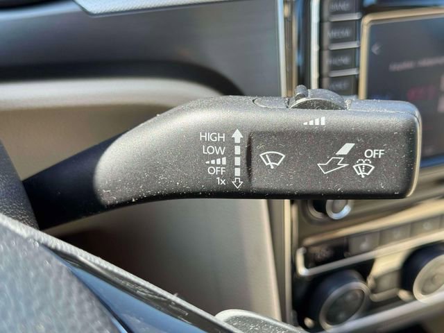 Used 2017 Volkswagen Passat 1.8T R-Line image 24