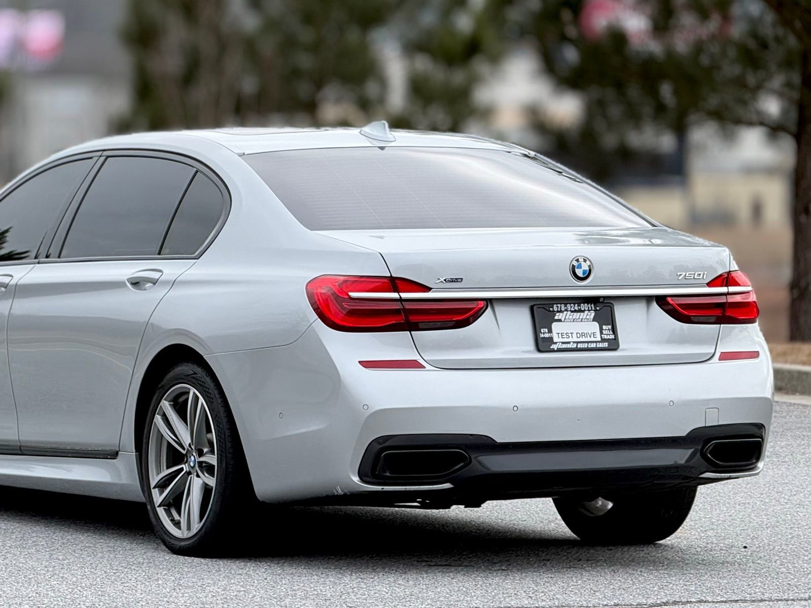 Used 2018 BMW 750i xDrive image 46