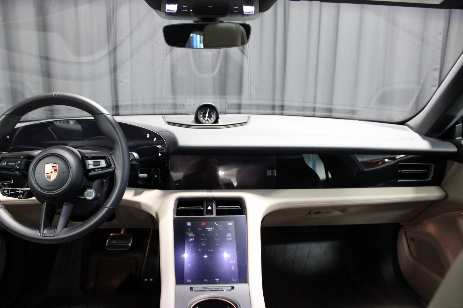 Certified 2025 Porsche Taycan image 34