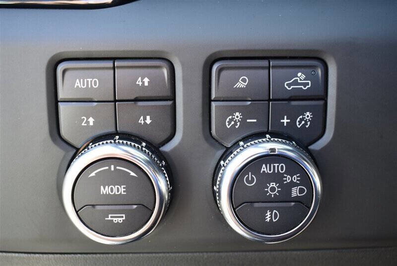 Used 2024 GMC Sierra 3500 Denali Ultimate image 21
