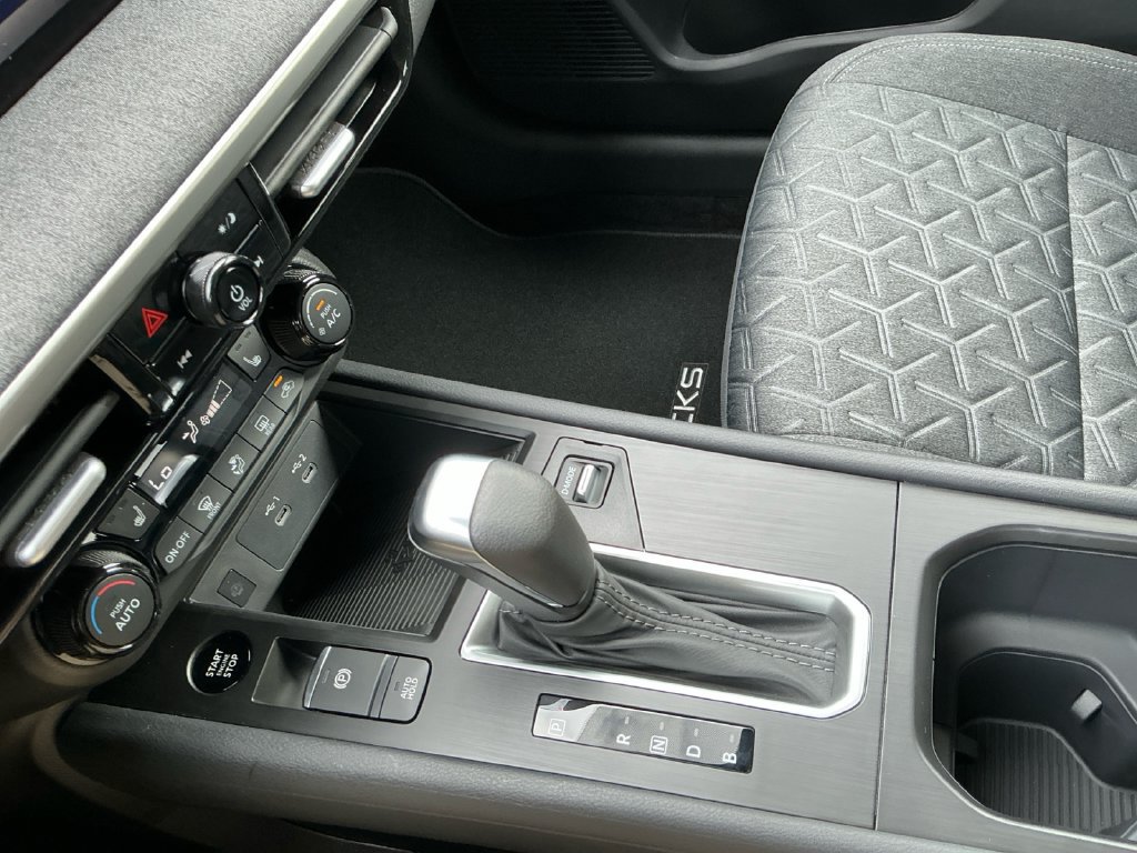 New 2026 Nissan Kicks SV w/ Cold Weather Package FWD image 28