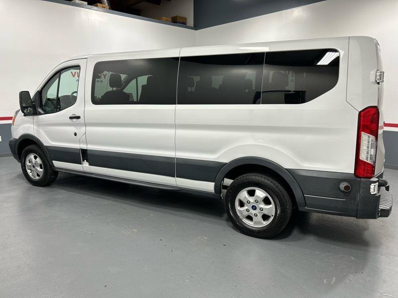 Used 2018 Ford Transit 350 XLT RWD image 4