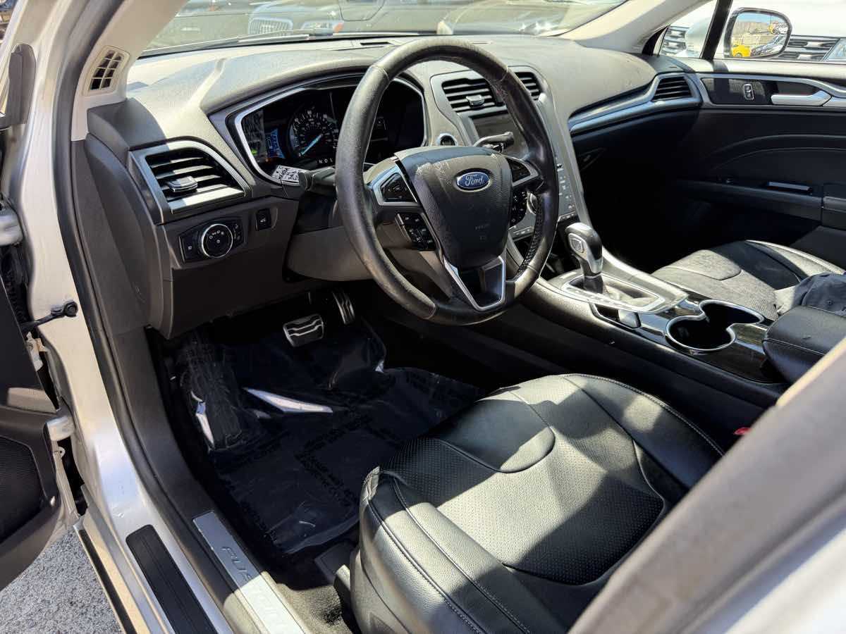 Used 2014 Ford Fusion Energi Titanium FWD image 12