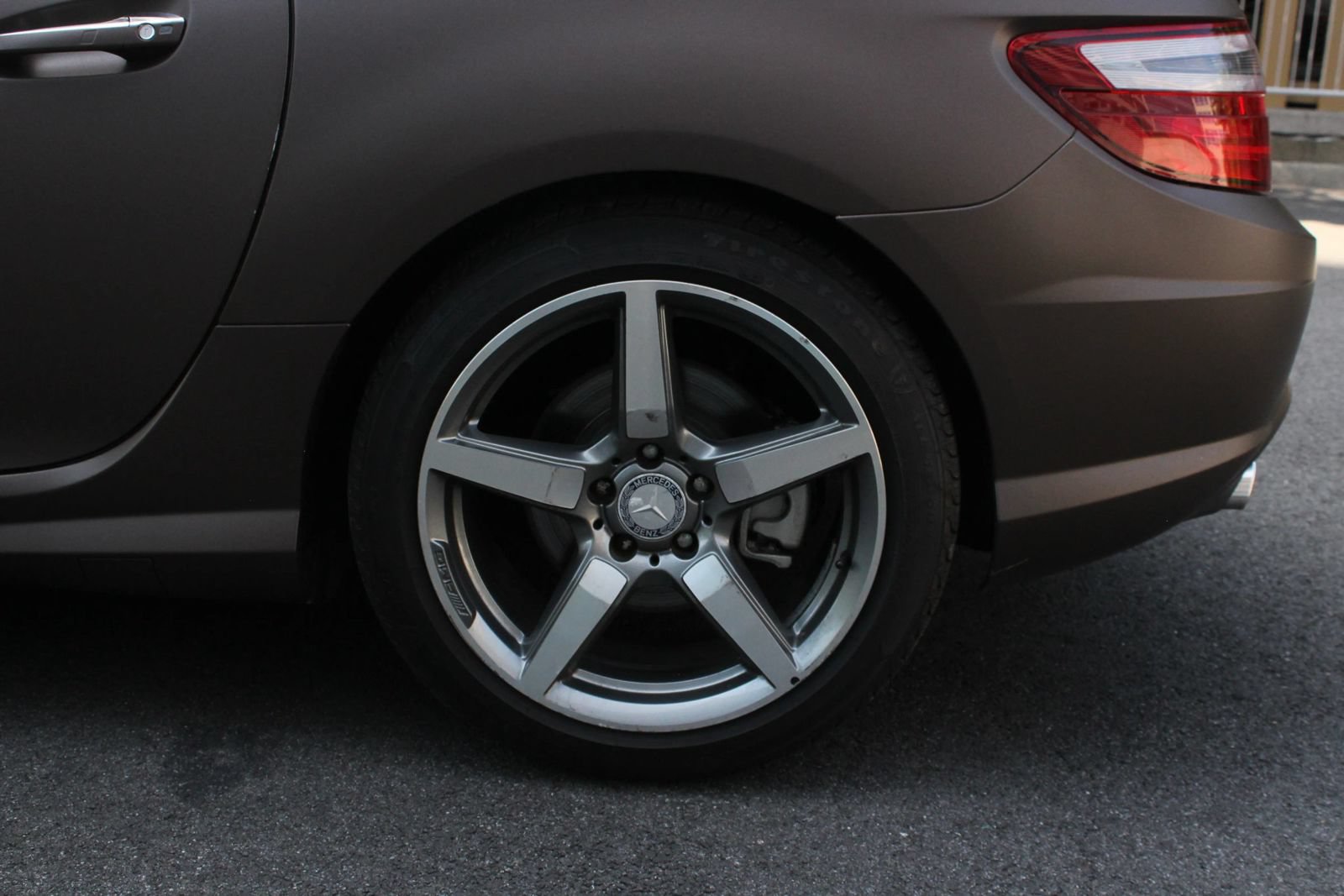 Used 2015 Mercedes-Benz SLK 350 w/ Multimedia Package image 10