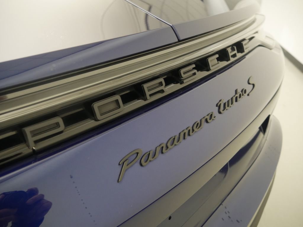 Certified 2022 Porsche Panamera Turbo S image 10