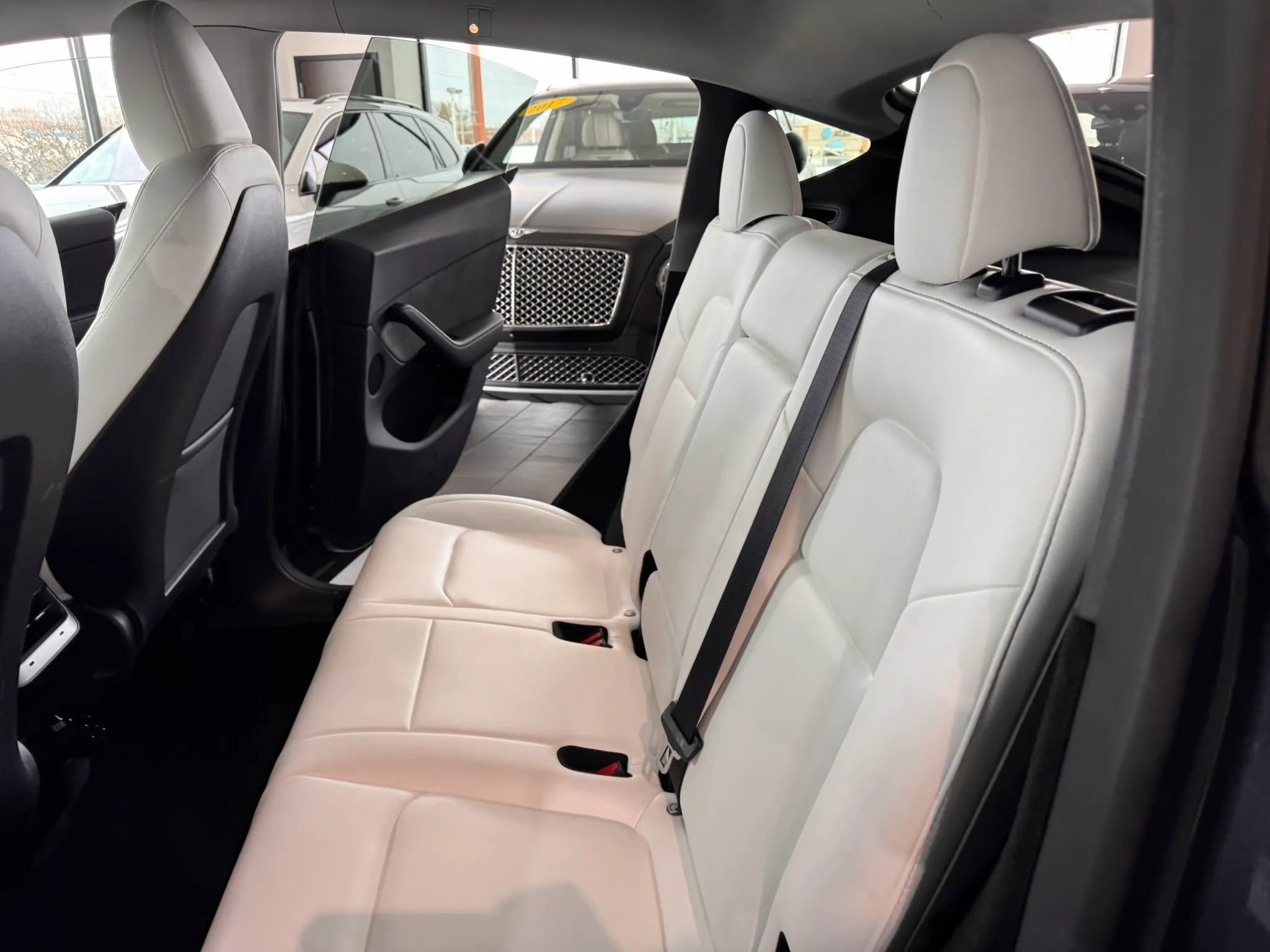 Used 2024 Tesla Model Y Long Range AWD/4WD image 20