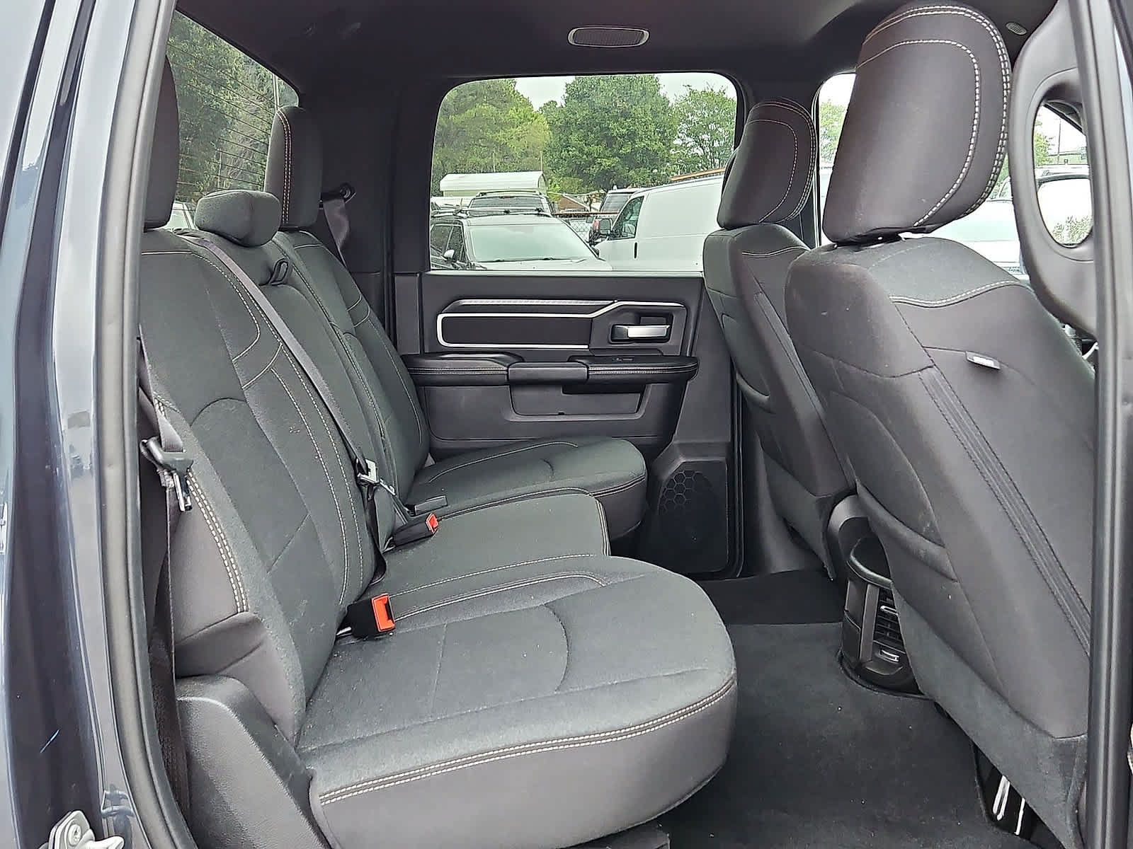 Used 2025 RAM 2500 Big Horn AWD/4WD image 32