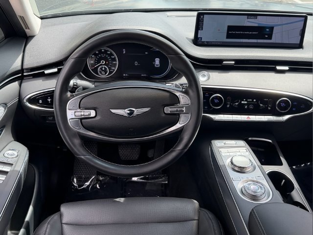 Used 2024 Genesis GV70 2.5T w/ Select Package AWD/4WD image 12