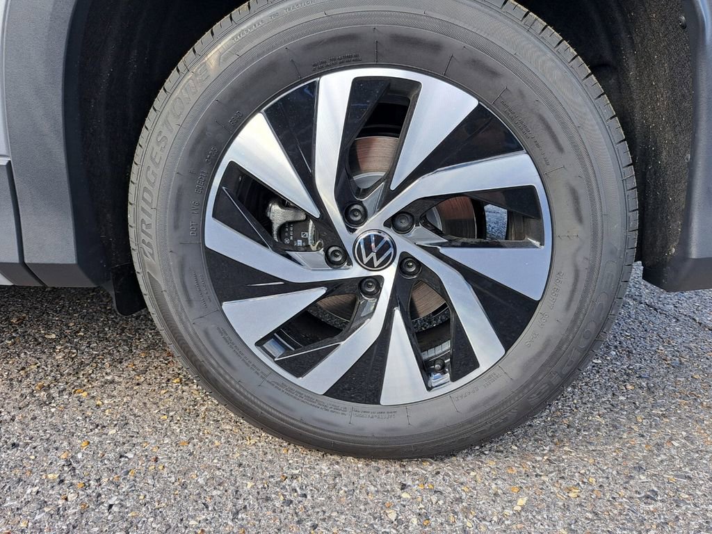 New 2026 Volkswagen Tiguan S image 25