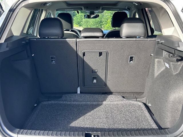 New 2026 Volkswagen Taos SE FWD image 23