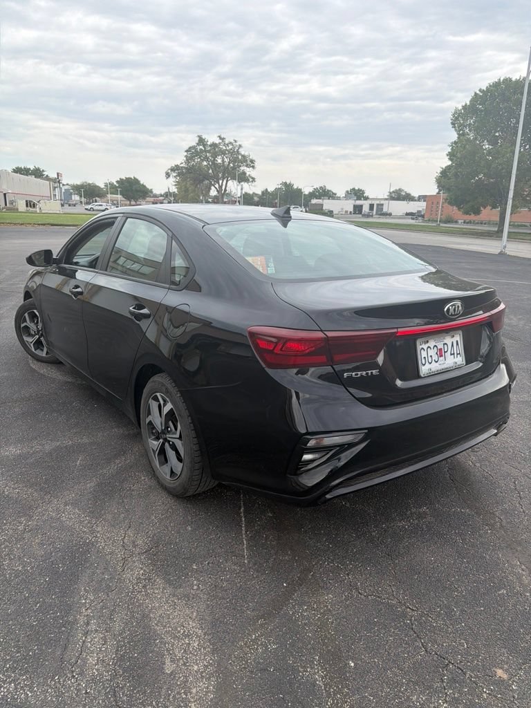Used 2021 Kia Forte LXS FWD image 6