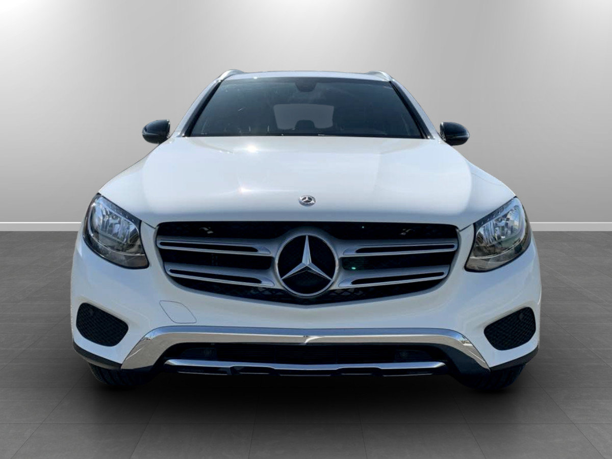 Used 2019 Mercedes-Benz GLC 300 image 2