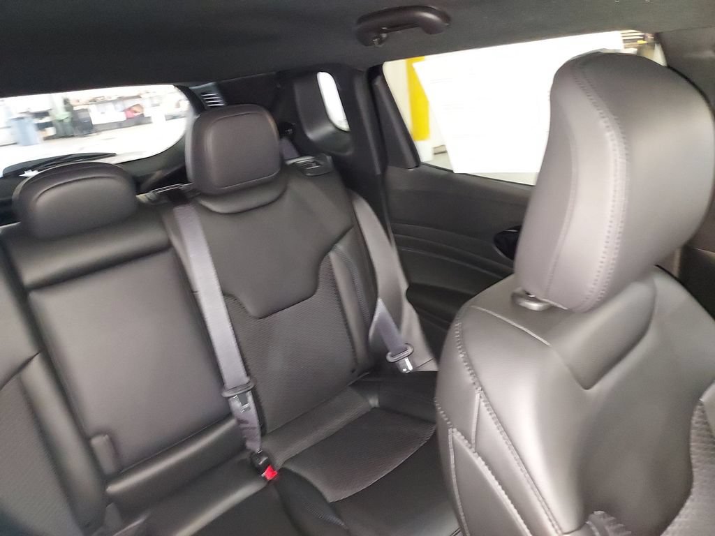 New 2026 Jeep Compass Latitude AWD/4WD image 14