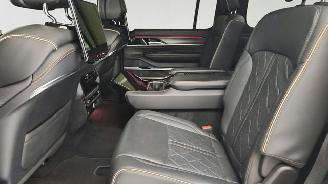 Used 2024 Jeep Grand Wagoneer Series III w/ Rear Seat Video Group 1 AWD/4WD image 27