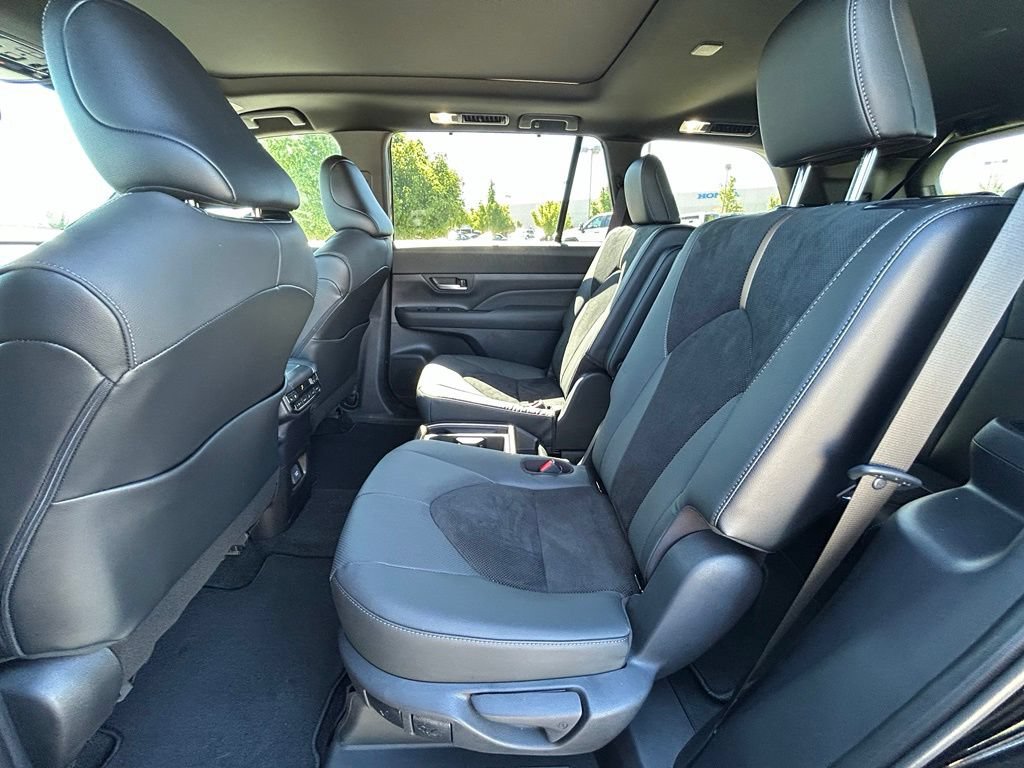 Used 2026 Toyota Grand Highlander AWD Hybrid image 35