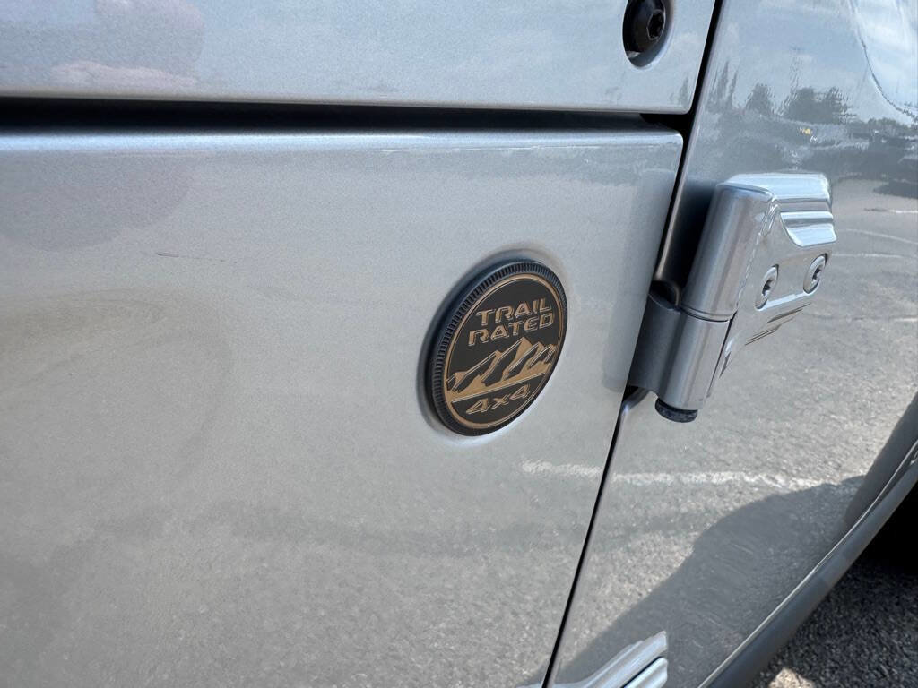 Used 2023 Jeep Wrangler Unlimited Rubicon 392 w/ Xtreme Recon 35" Tire Package AWD/4WD image 13