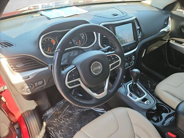 Used 2017 Jeep Cherokee Latitude w/ True North Edition AWD/4WD image 12