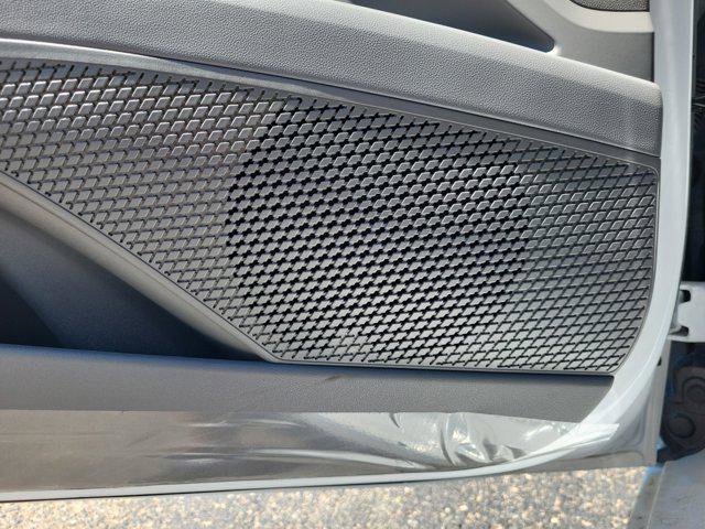 New 2025 Hyundai Elantra SEL FWD image 27