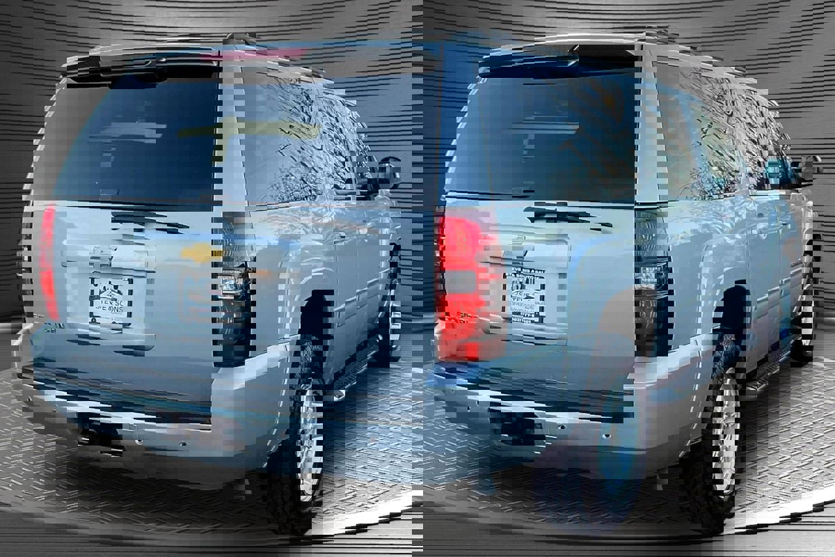 Used 2013 Chevrolet Suburban LT w/ Suspension Package, Off-Road image 6