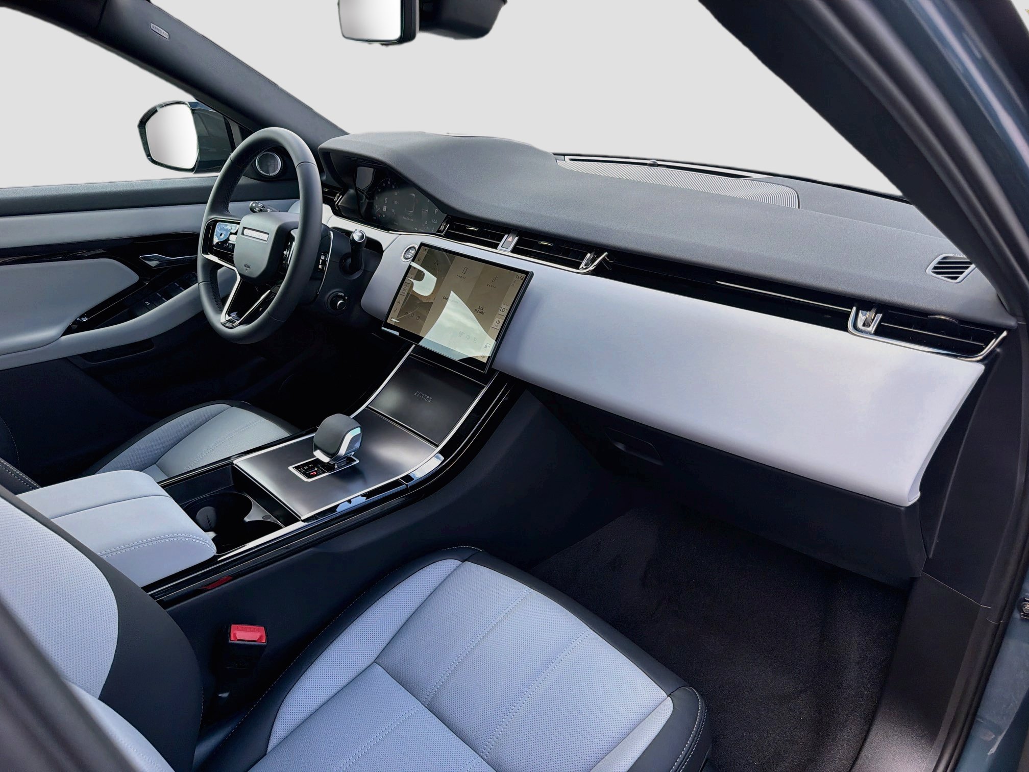New 2026 Land Rover Range Rover Evoque Hoxton AWD/4WD image 14