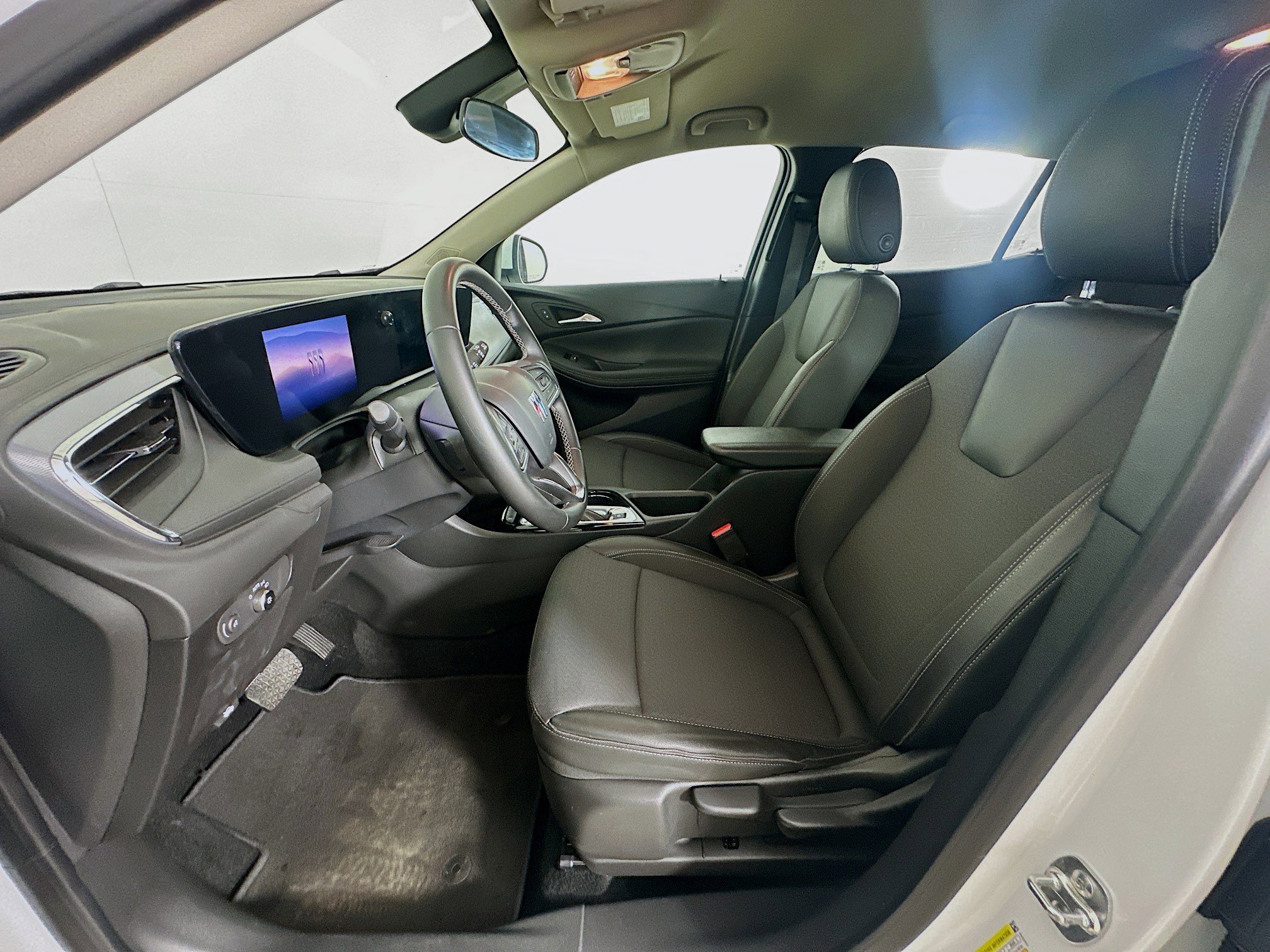 Used 2025 Buick Encore GX Preferred FWD image 13