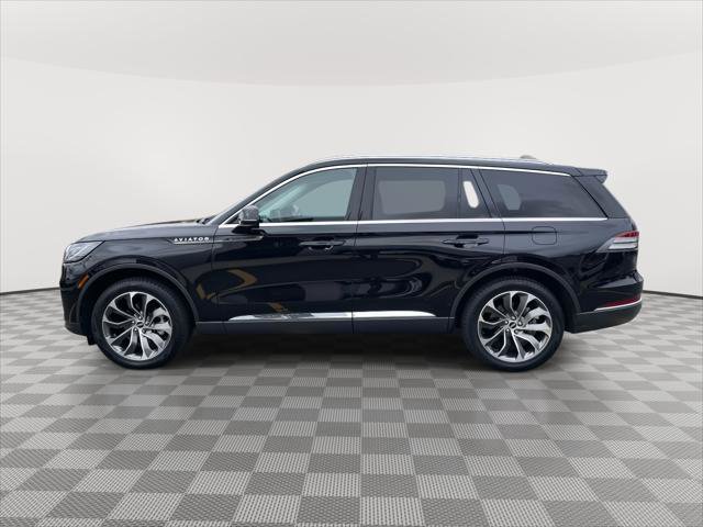 Used 2025 Lincoln Aviator Reserve w/ Illumination Package image 4