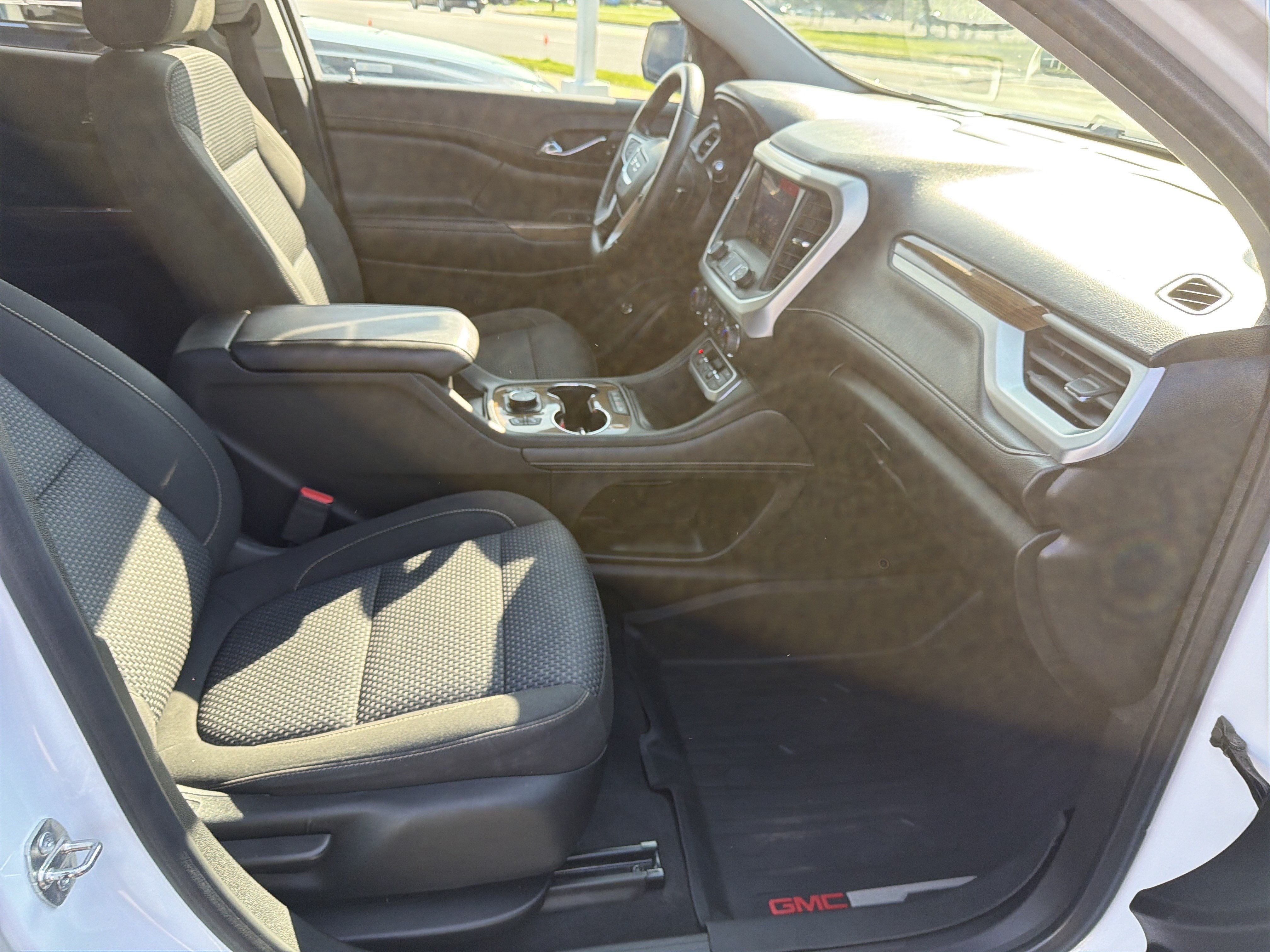 Used 2021 GMC Acadia SLE w/ Driver Convenience Package AWD/4WD image 68