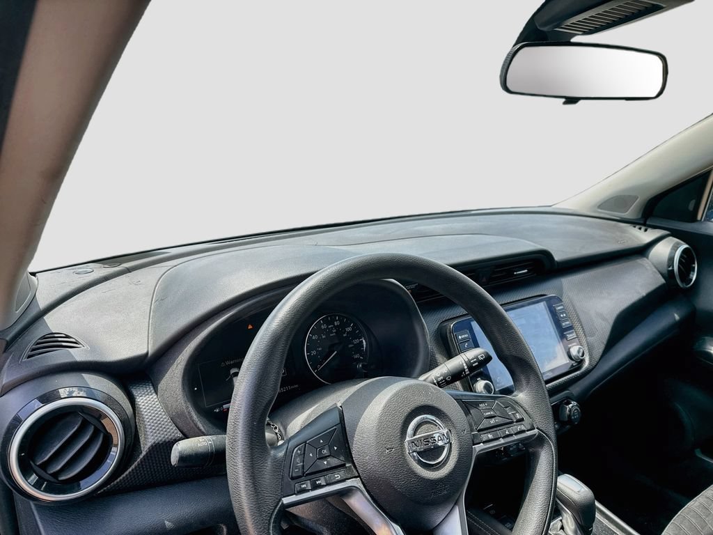 Used 2021 Nissan Kicks SV FWD image 12