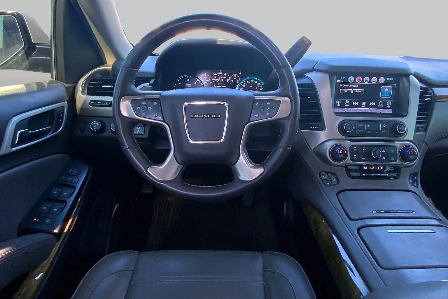 Used 2017 GMC Yukon Denali w/ Open Road Package AWD/4WD image 6