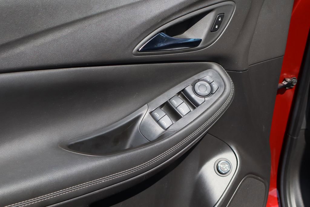 Used 2023 Buick Encore GX Select w/ Sport Touring Package image 19