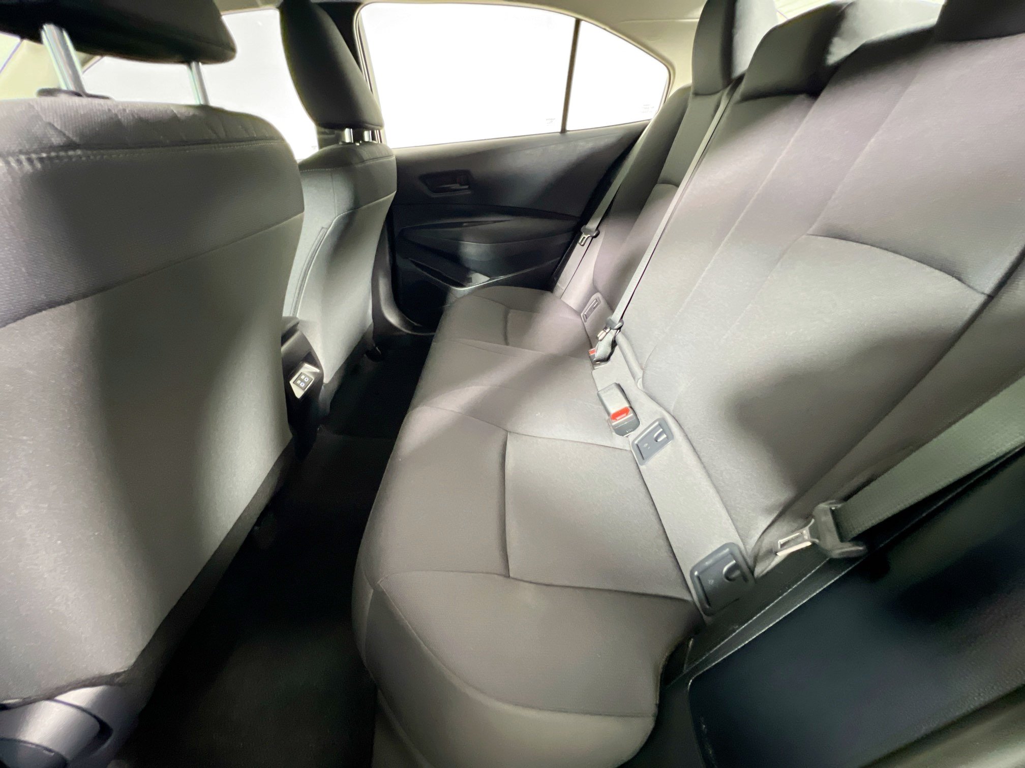 Used 2026 Toyota Corolla LE FWD image 28