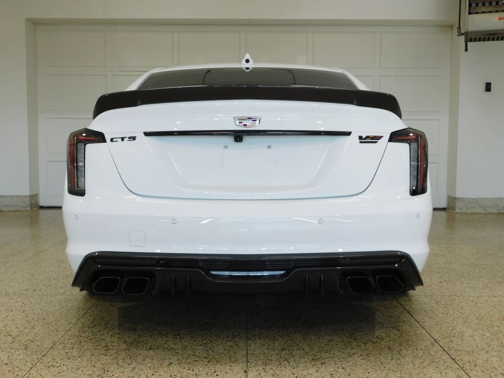 Used 2024 Cadillac CT5 V Blackwing w/ Carbon Fibre Package 2 RWD image 8