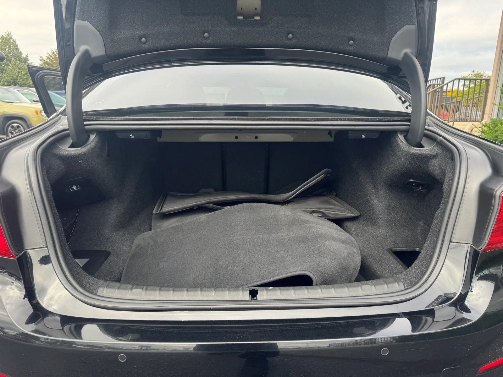 Used 2017 BMW 540i RWD image 14