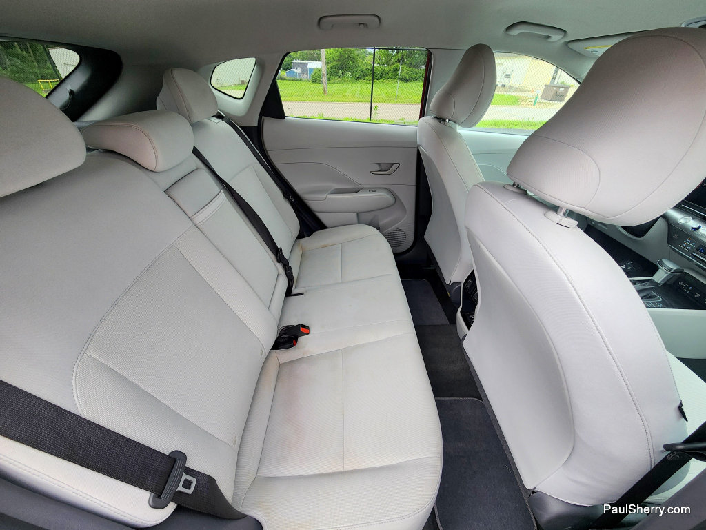 Used 2024 Hyundai Kona SEL AWD/4WD image 44