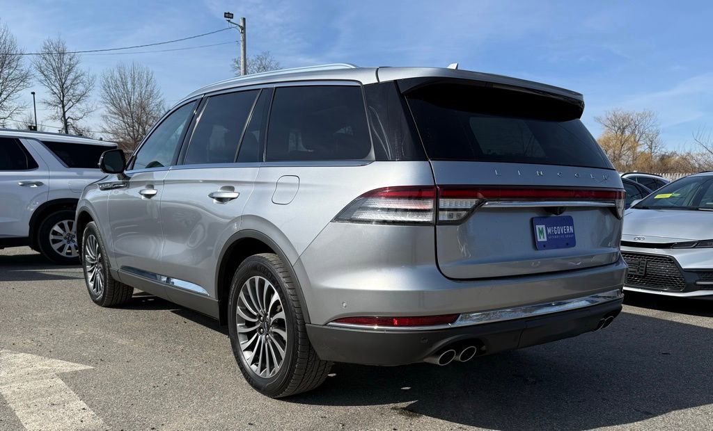 Used 2020 Lincoln Aviator Reserve w/ Equipment Group 201A image 3
