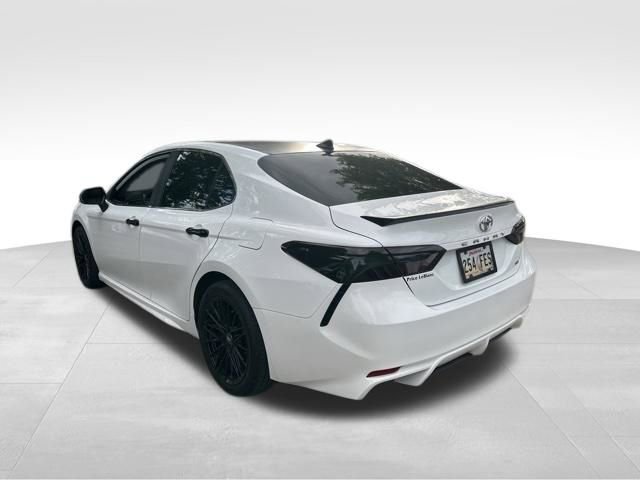 Used 2022 Toyota Camry SE FWD image 9