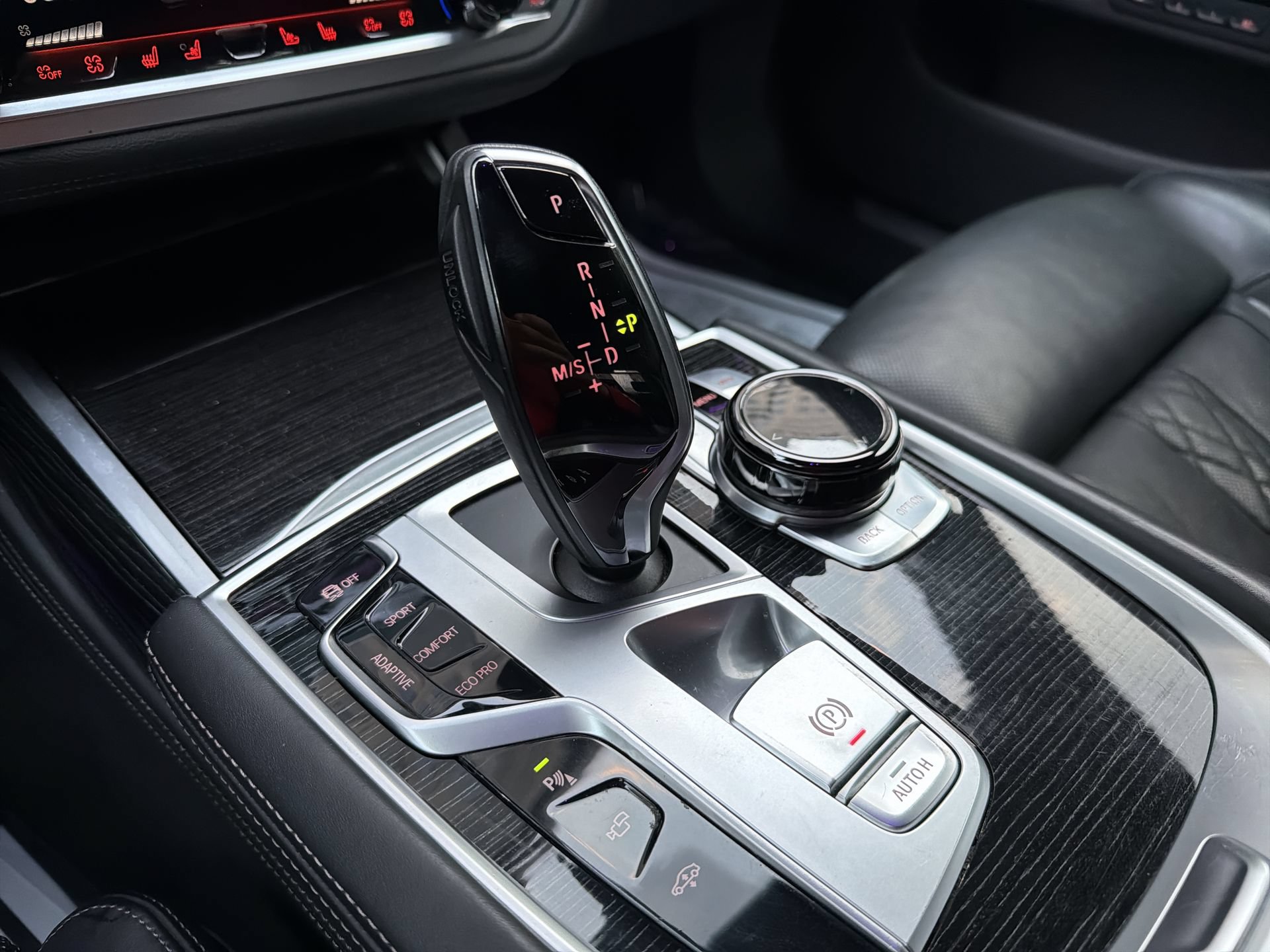 Used 2019 BMW 750i xDrive AWD/4WD image 23