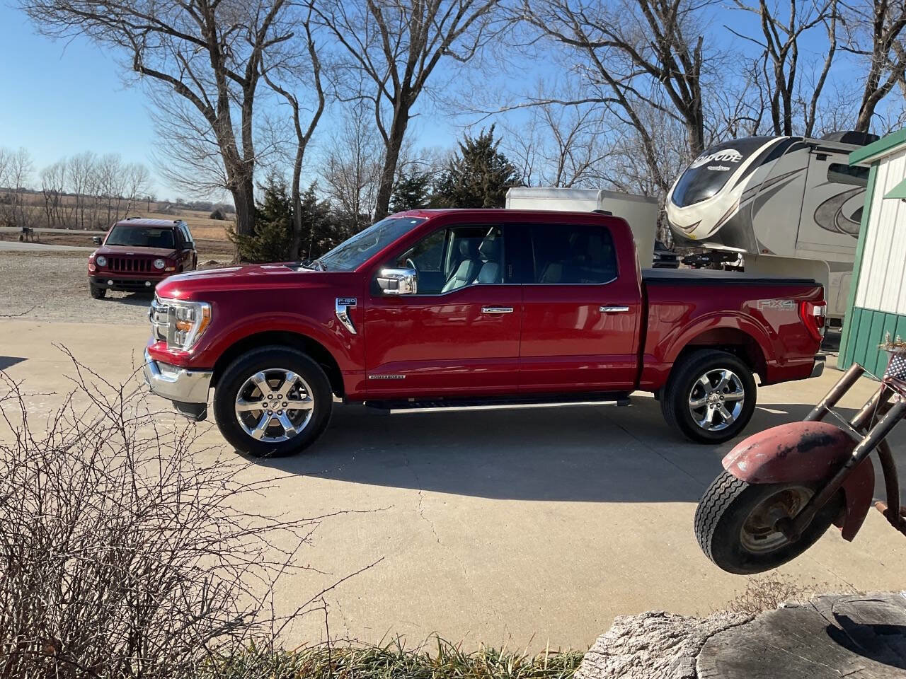 Used 2021 Ford F150 Lariat image 9