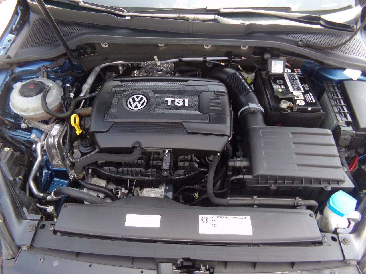 Used 2018 Volkswagen Golf S image 13