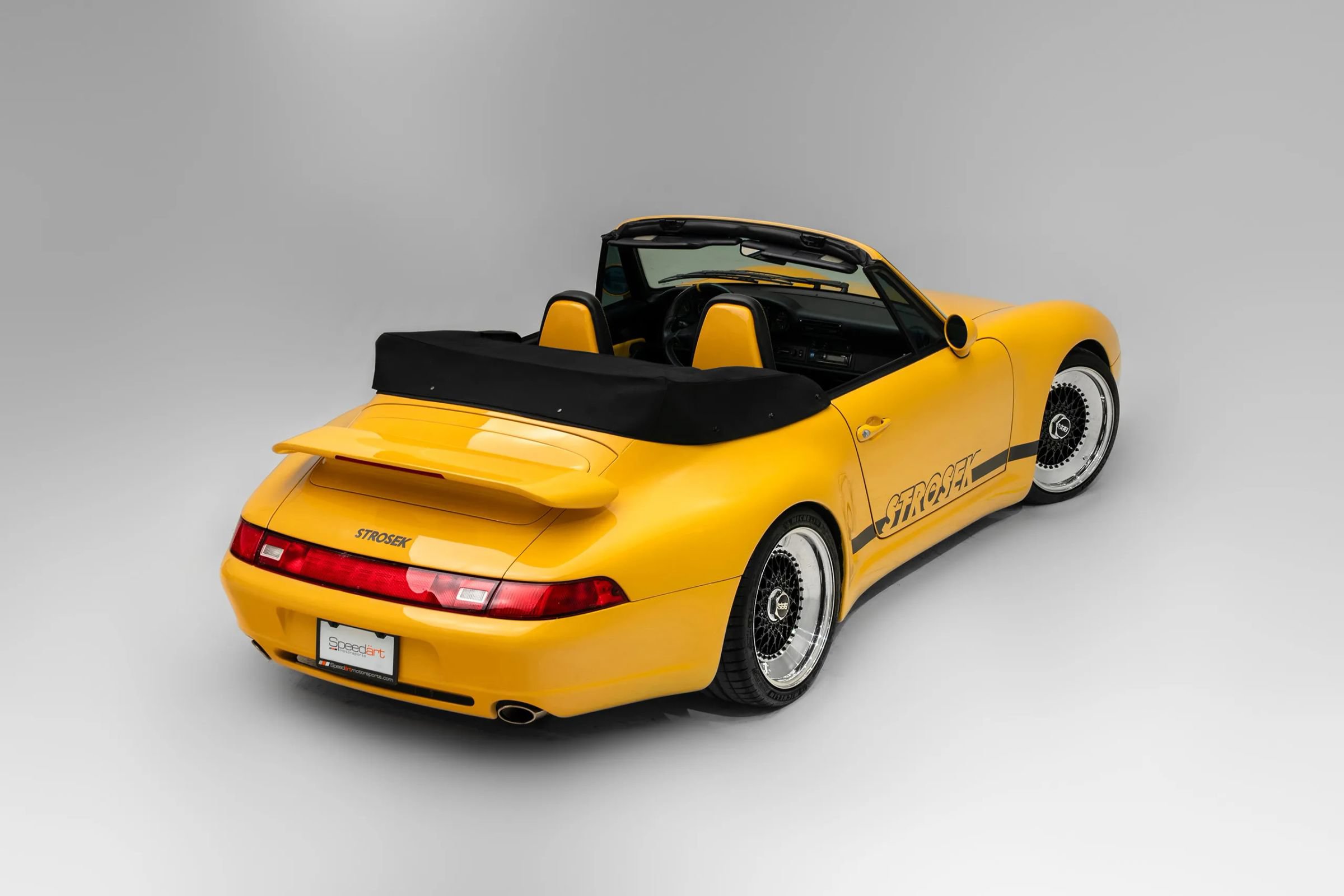 Used 1995 Porsche 911 Cabriolet image 10