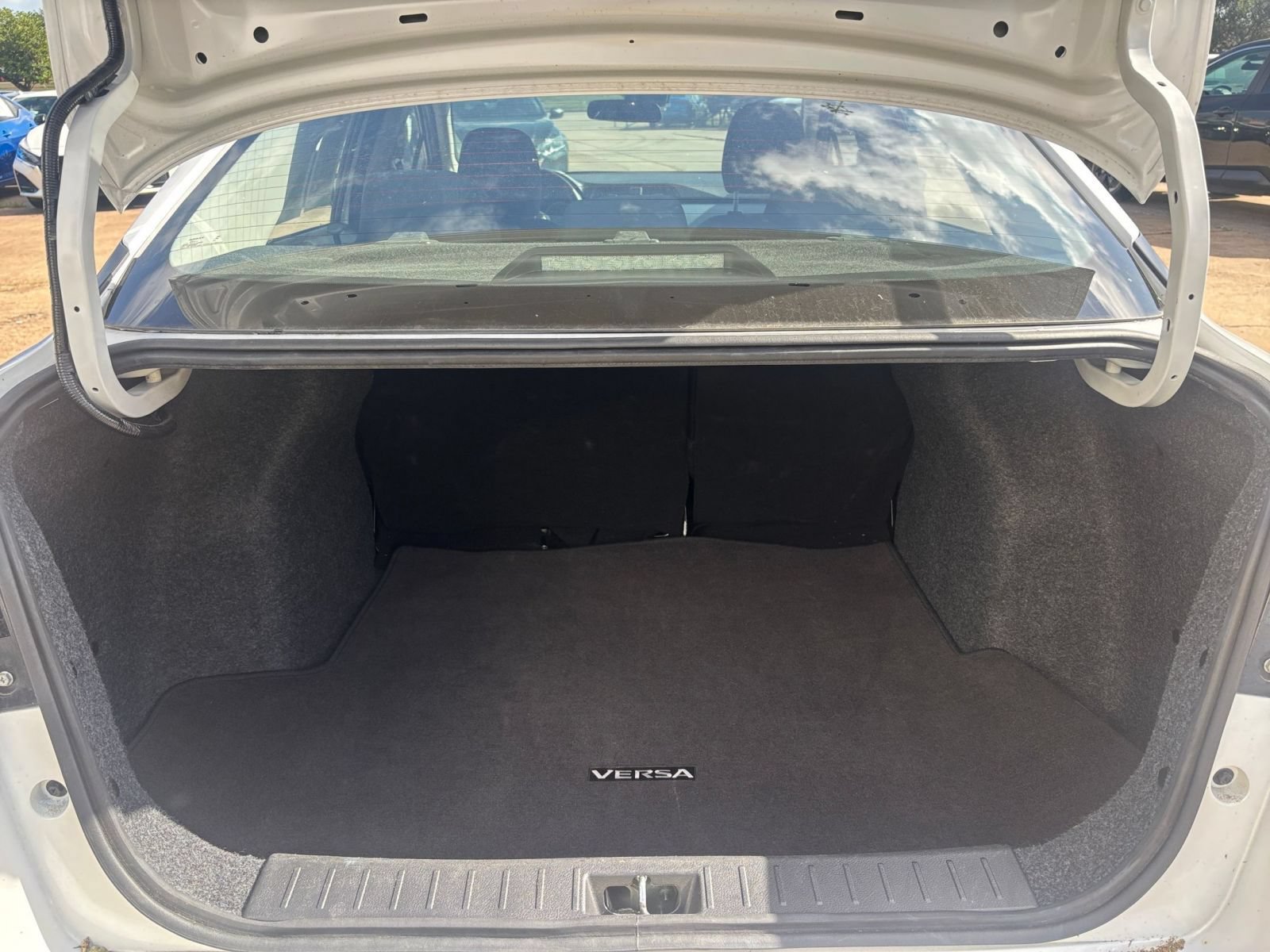Used 2025 Nissan Versa SV FWD image 29
