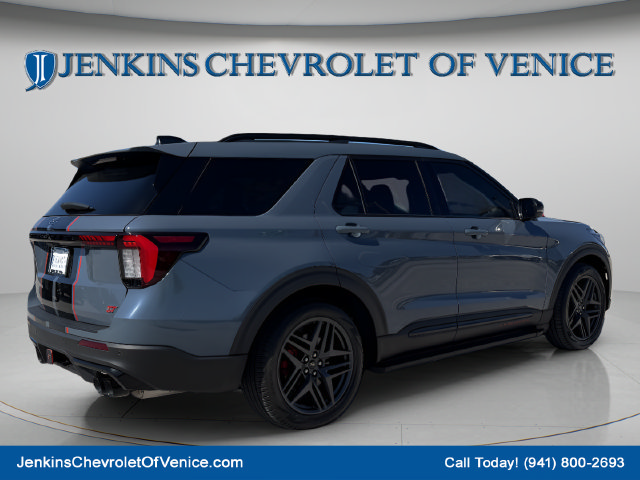 Used 2025 Ford Explorer ST w/ Sun And Sound Package RWD image 5