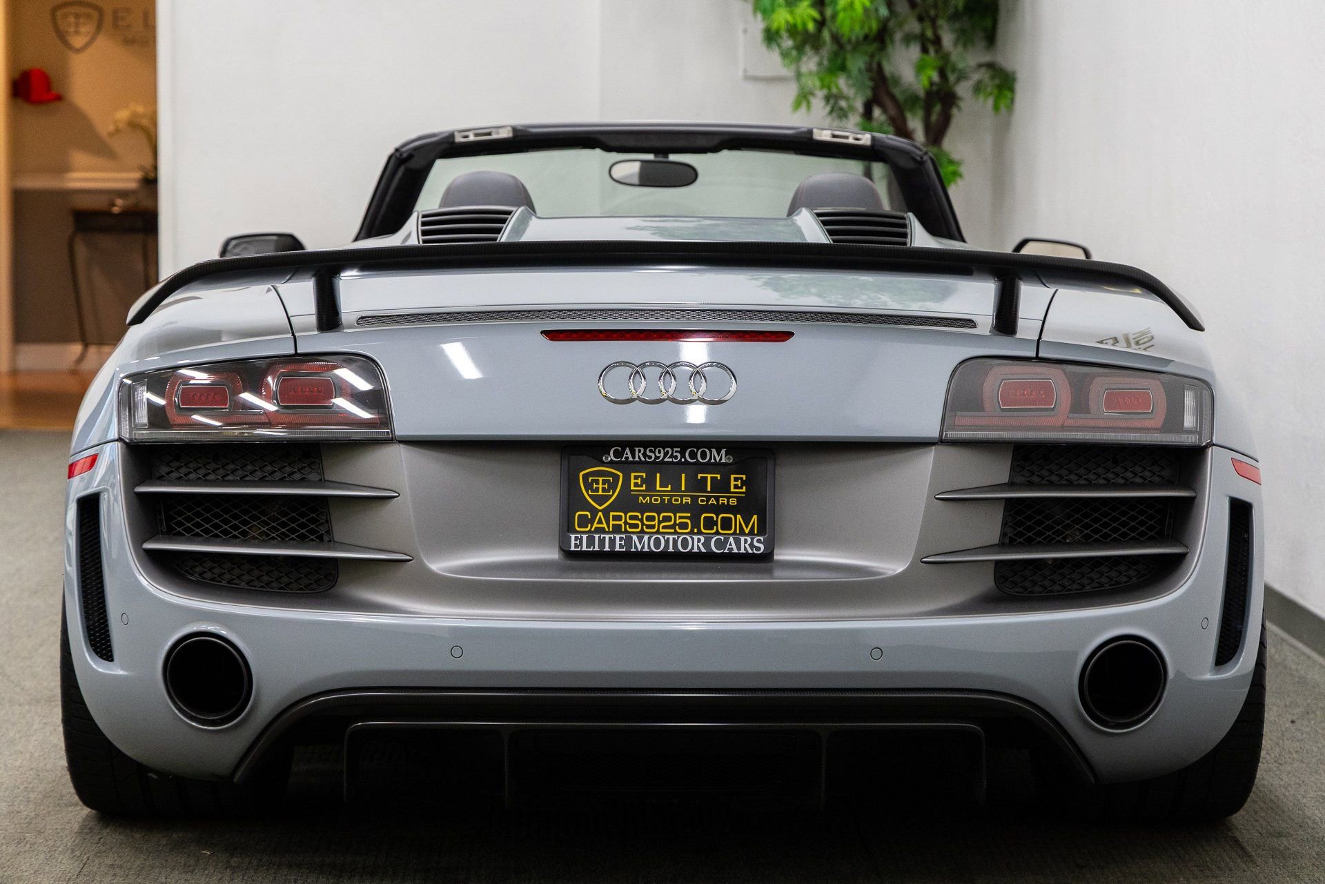 Used 2012 Audi R8 GT image 4