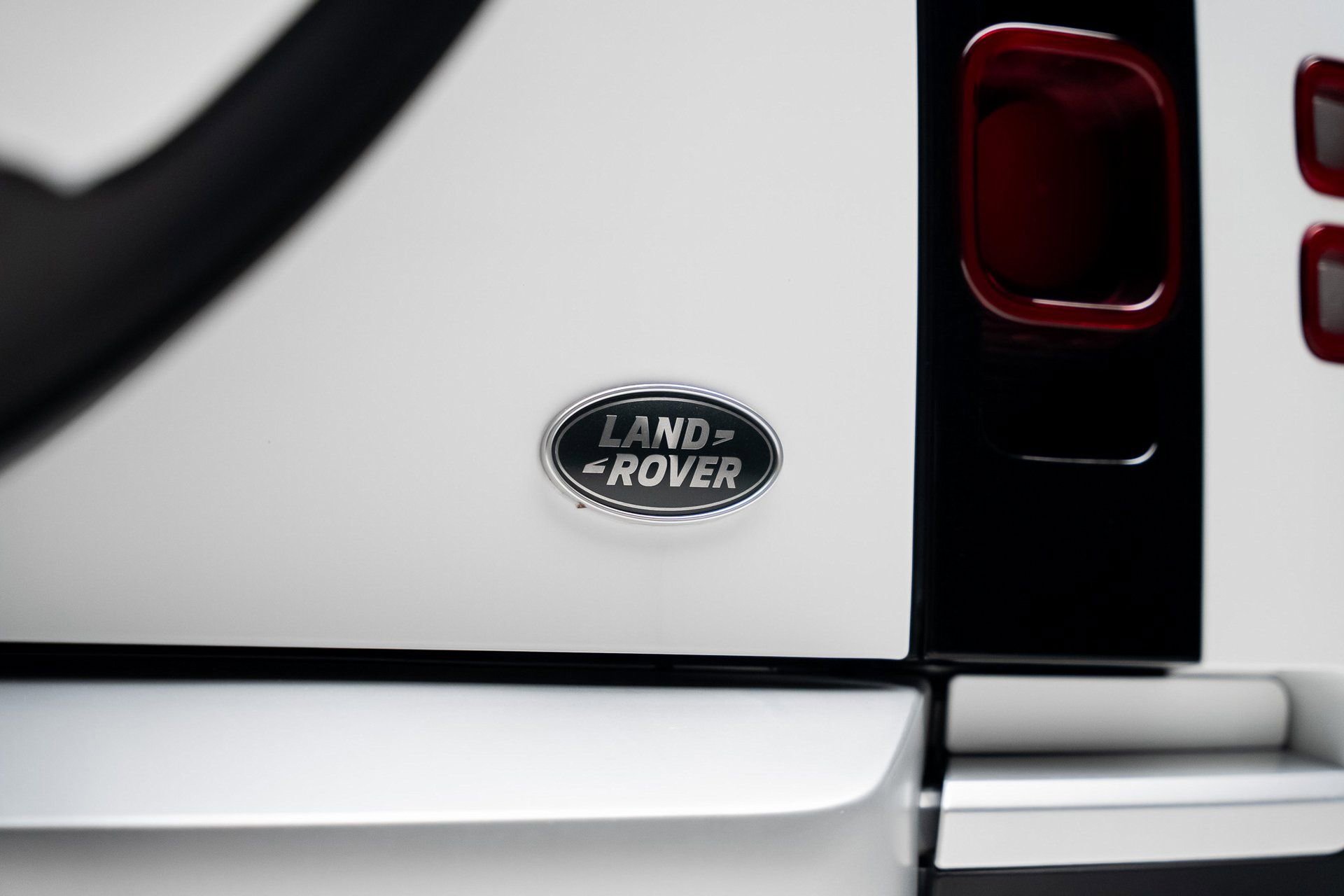 Used 2021 Land Rover Defender 110 S image 32