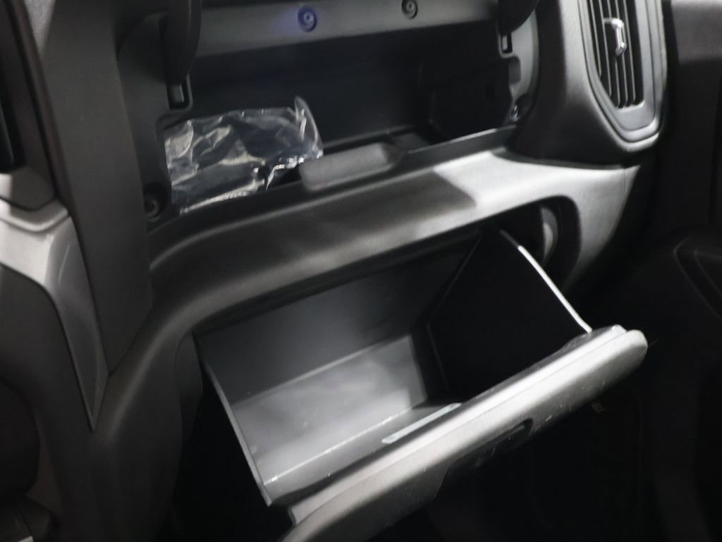 Used 2023 Chevrolet Silverado 1500 Custom image 31