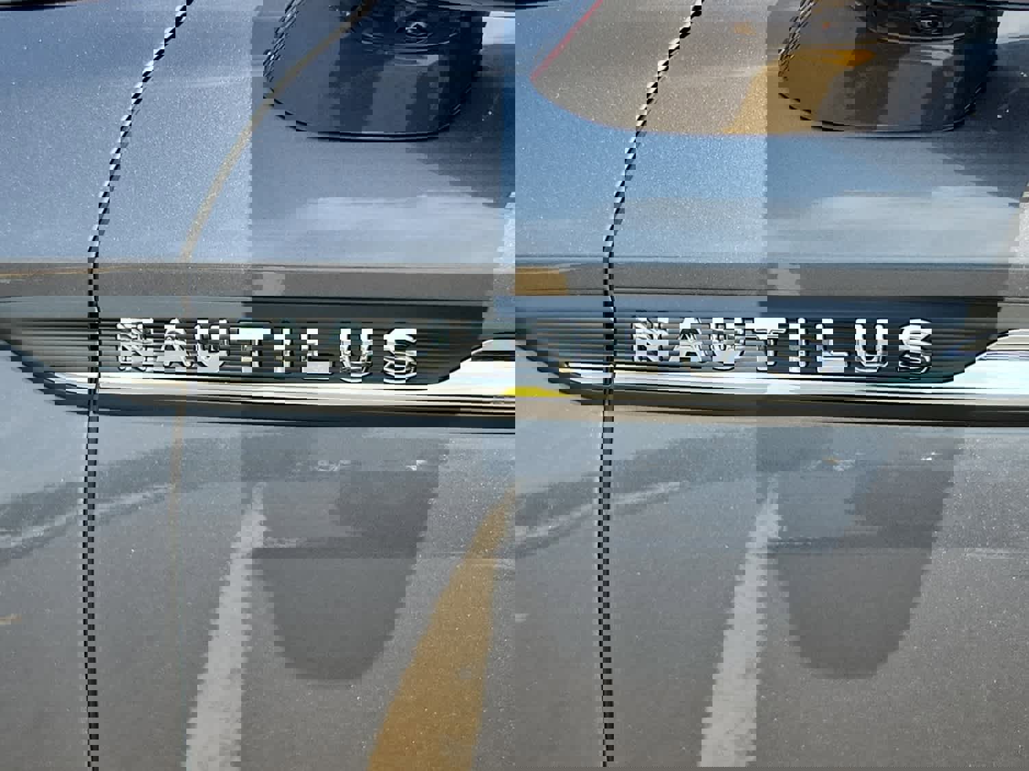 Used 2022 Lincoln Nautilus Reserve w/ Equipment Group 201A AWD/4WD image 21